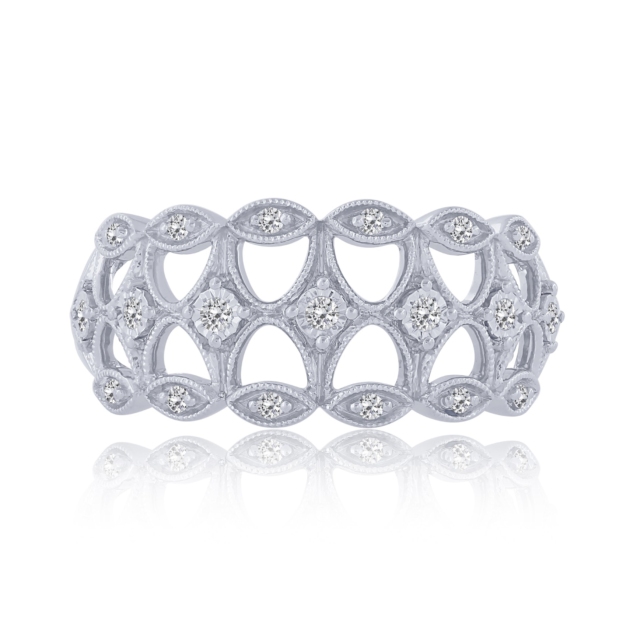 0.15CT VINTAGE DIAMOND BAND