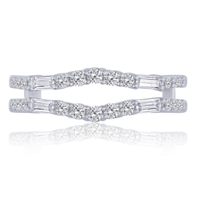 0.50CT ROUND AND BAGUETTE RING GUARD
